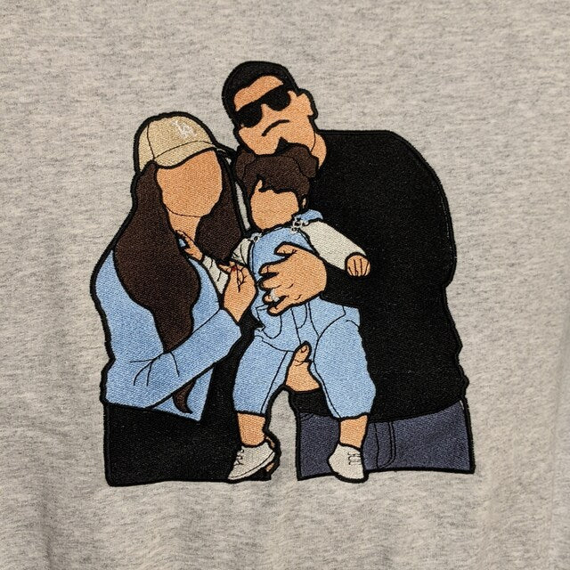 StitchPortrait – bluza z haftowanym zdjęciem | noszona pamiątka