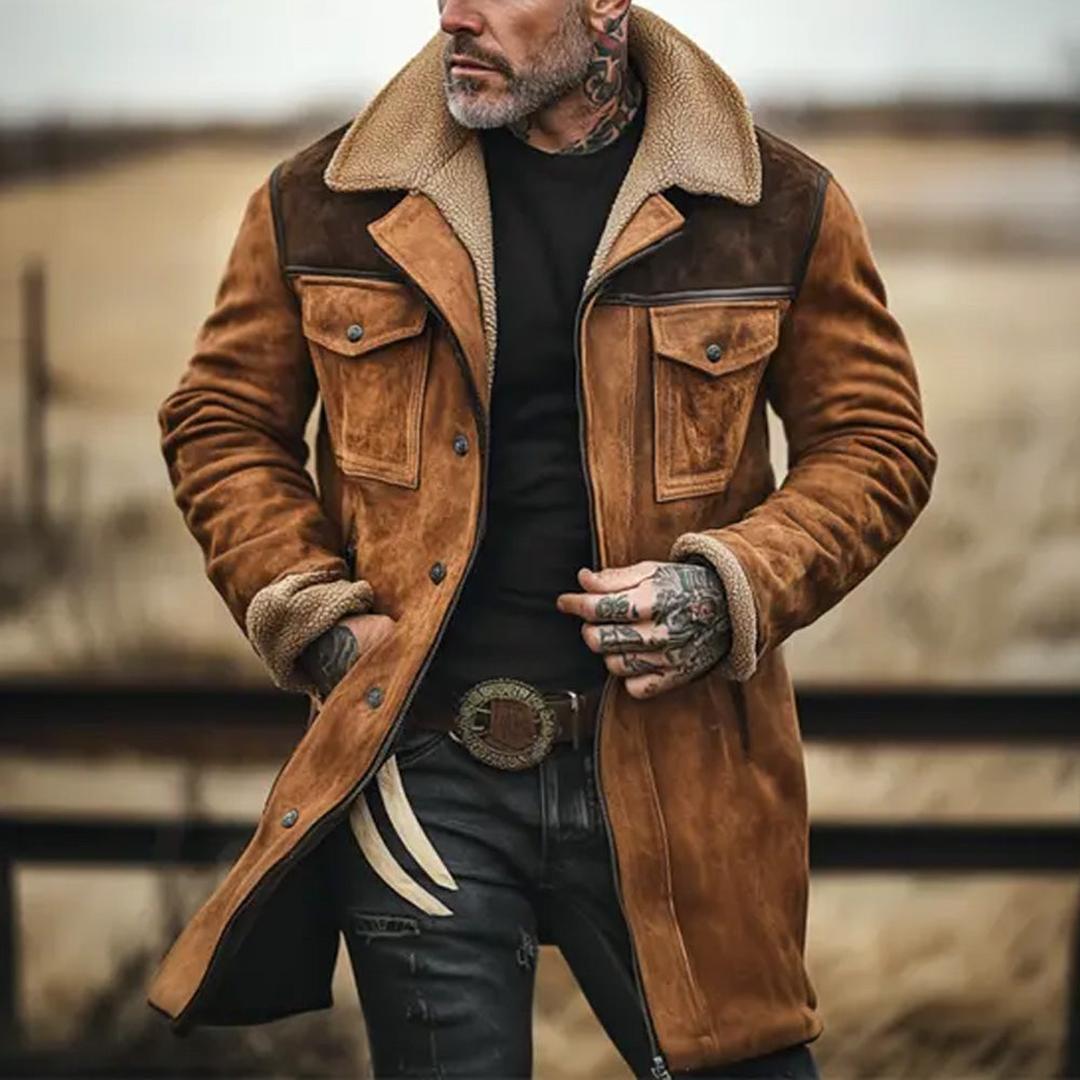 Zamszowa kurtka z kołnierzem podszytym kożuchem i zapięciem na guziki