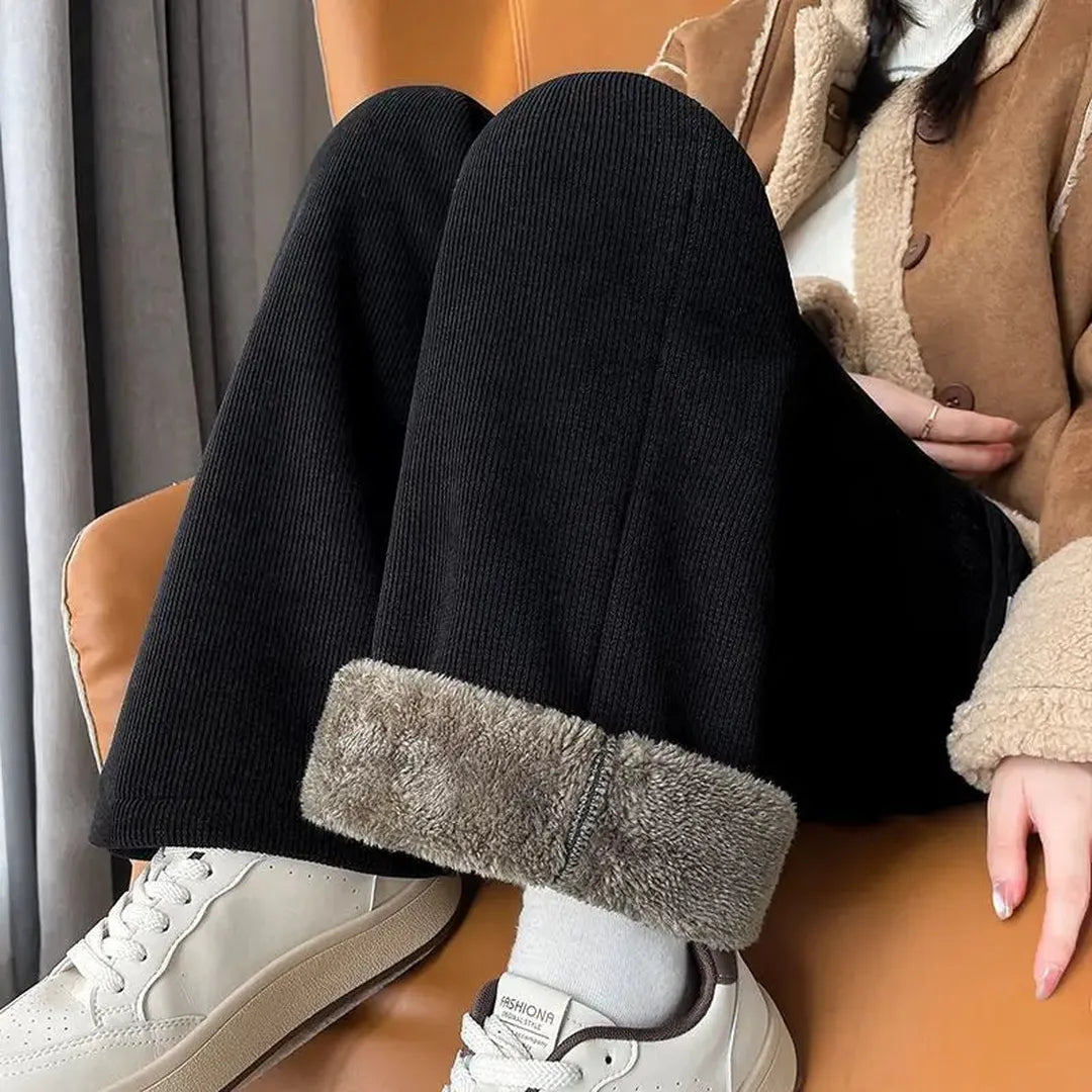 Dzianinowe spodnie dresowe z podszewką i sznurkiem w pasie