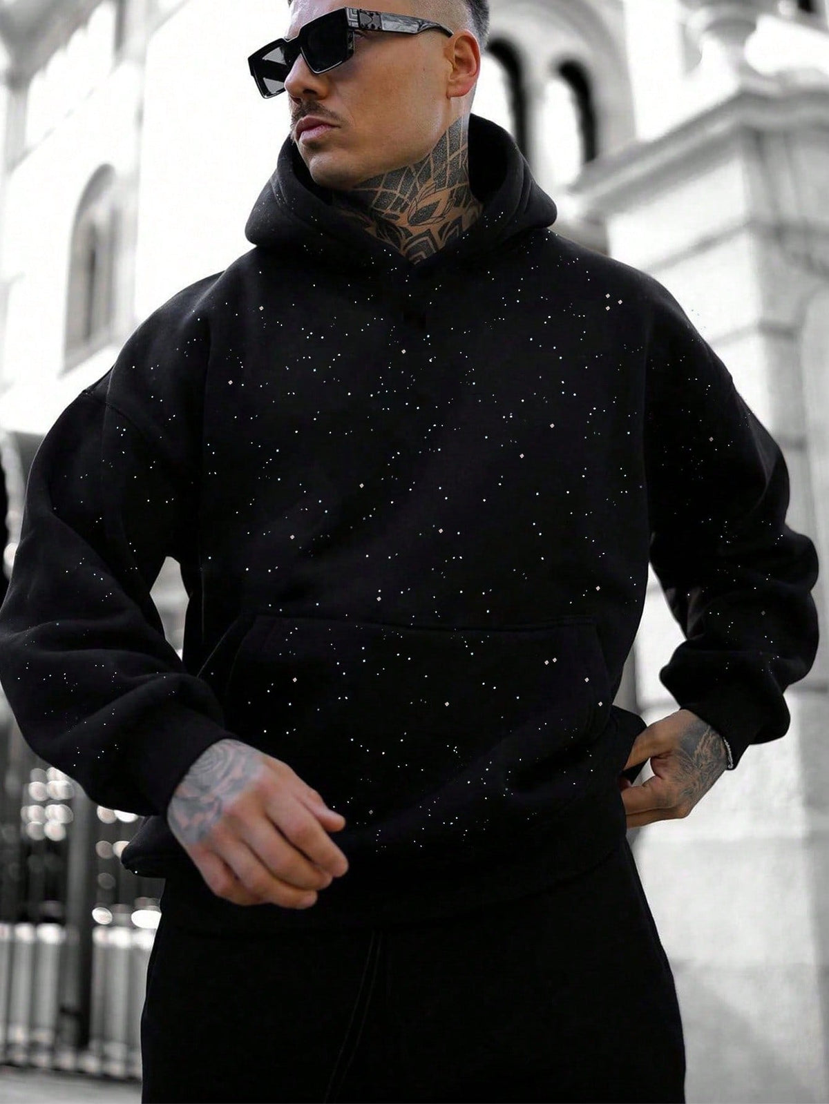 Bluza męska z kapturem oversize – widok produktu 2 | Ionotix
