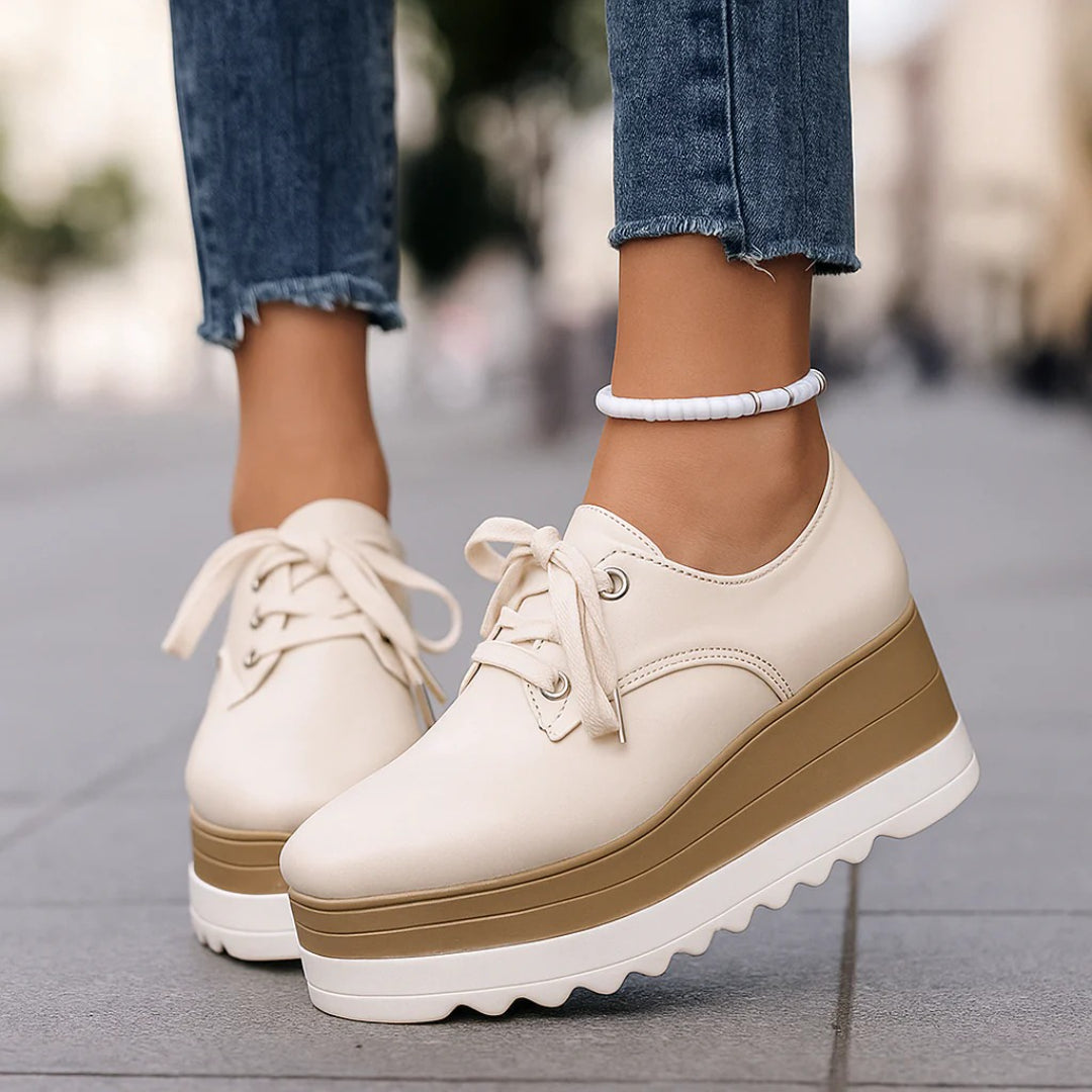 Buty na platformie wiązane na sznurówki – widok produktu 1 | Ionotix