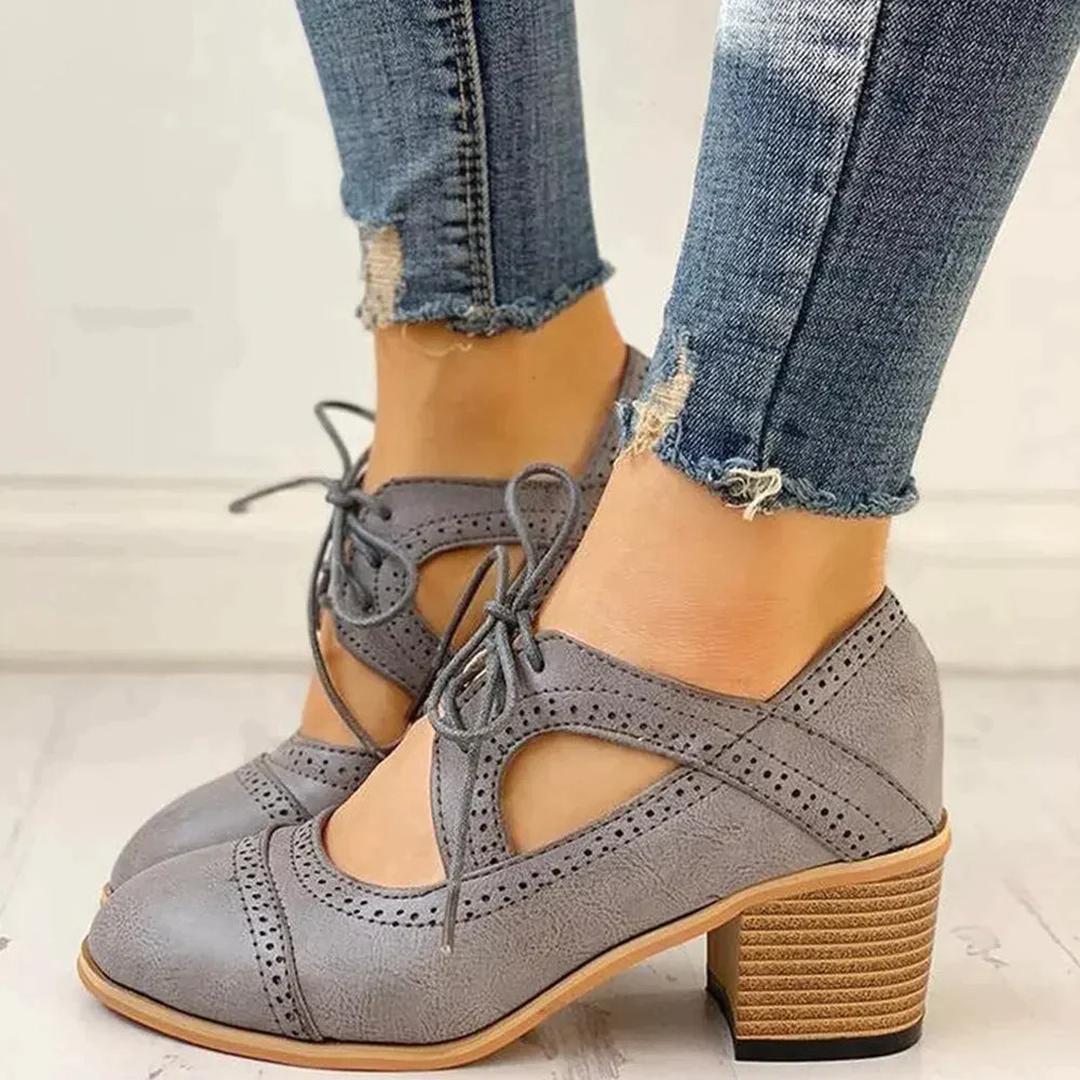 Buty na słupku z wiązaniem i paskiem T-strap – widok produktu 1 | Ionotix