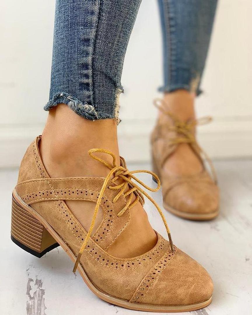 Buty na słupku z wiązaniem i paskiem T-strap – widok produktu 2 | Ionotix