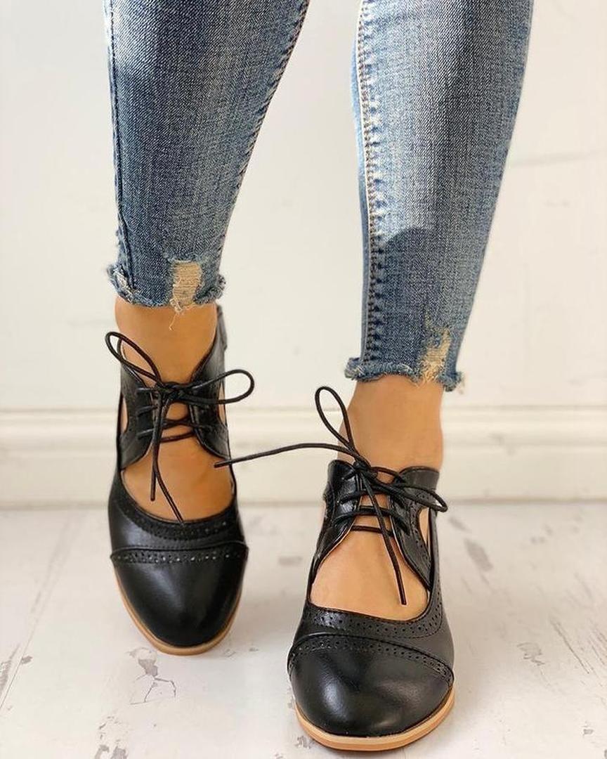 Buty na słupku z wiązaniem i paskiem T-strap – widok produktu 4 | Ionotix