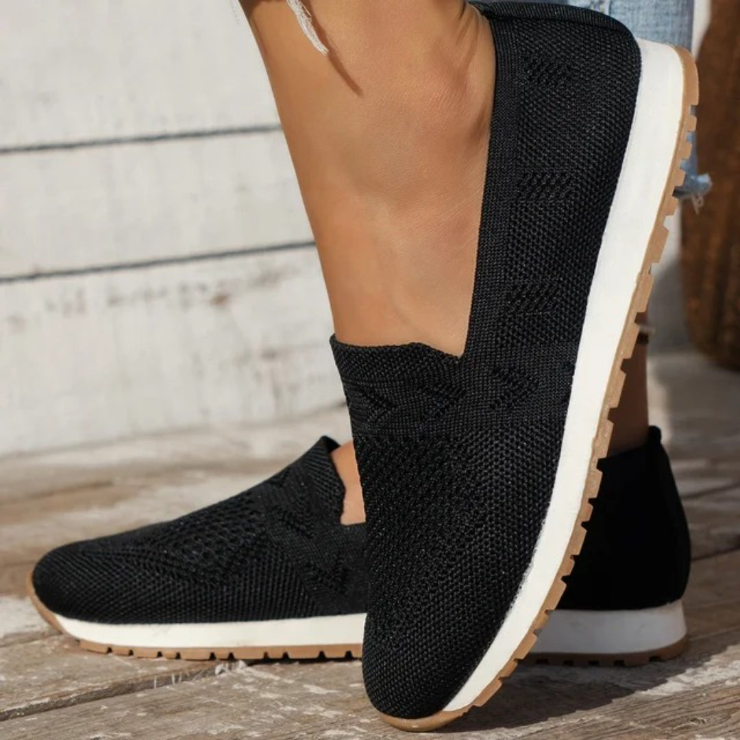 Buty wsuwane z teksturowaną podeszwą – widok produktu 5 | Ionotix