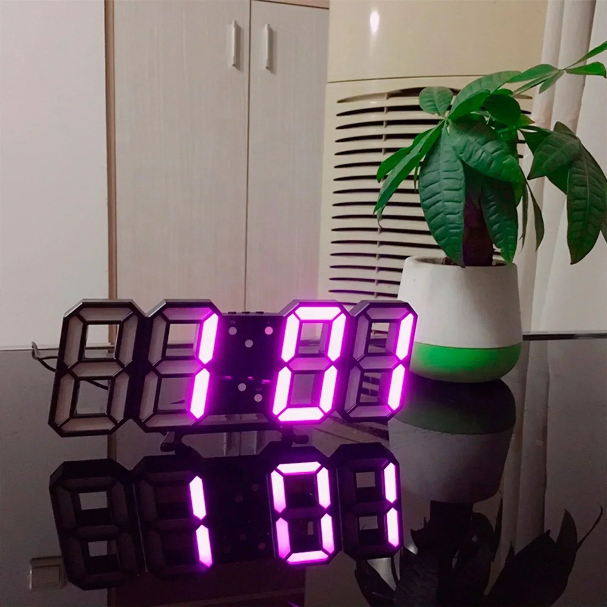 Cyfrowy zegar ścienny 3D LED – nowoczesny design – widok produktu 5 | Ionotix