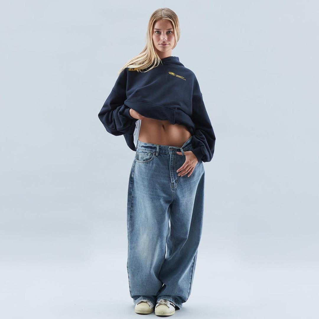 Damska Bluza Oversize Z Nadrukiem – Nowoczesna – widok produktu 4 | Ionotix
