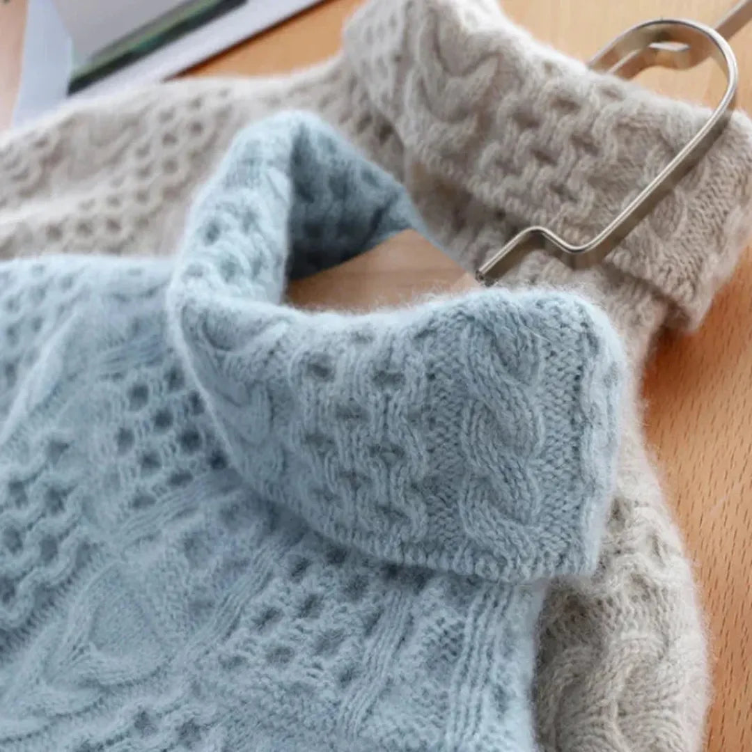 Damski sweter z golfem z plecionej dzianiny kaszmirowej – widok produktu 3 | Ionotix
