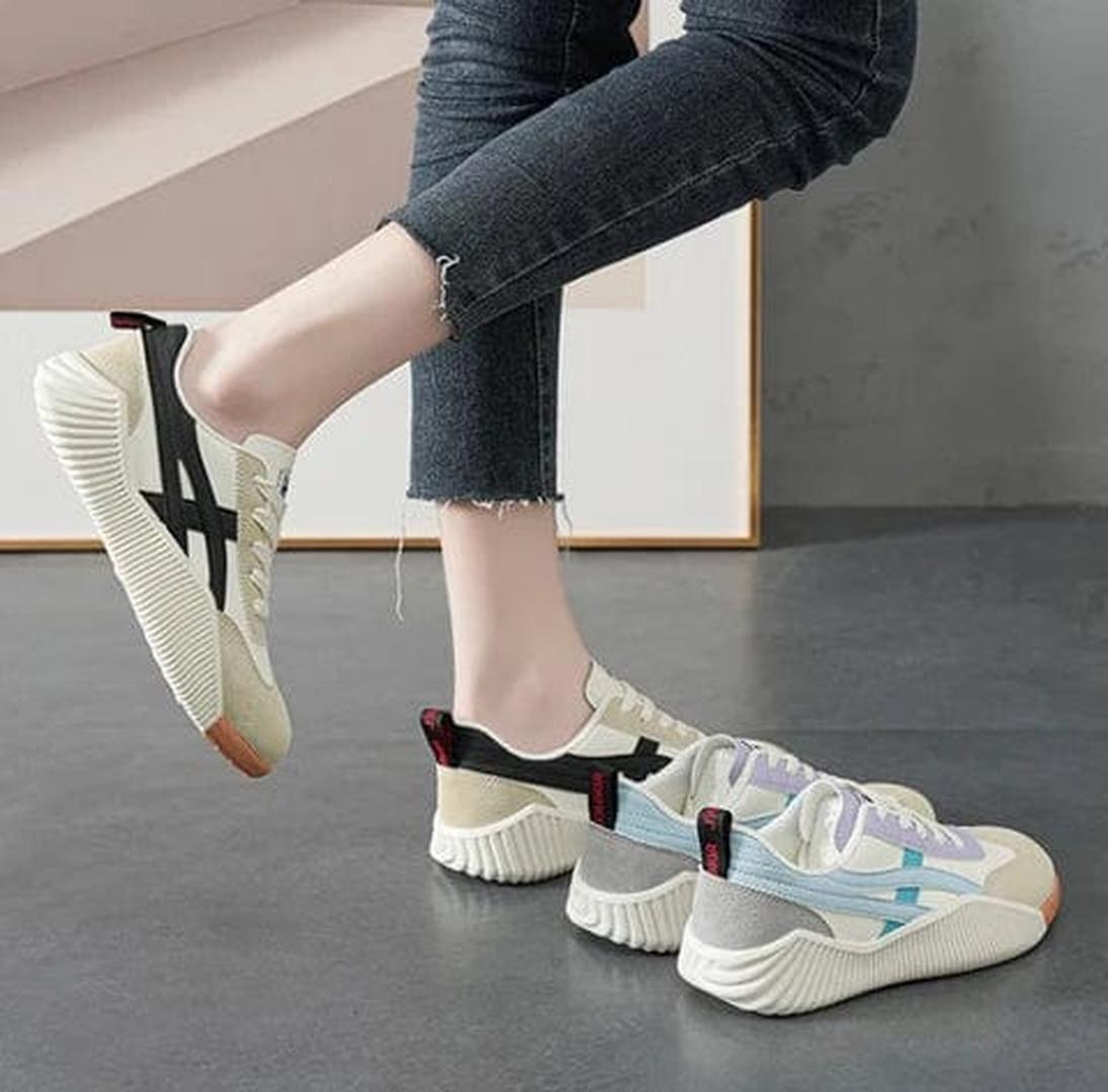 Damskie Casualowe Sneakersy – Sznurowane – widok produktu 4 | Ionotix