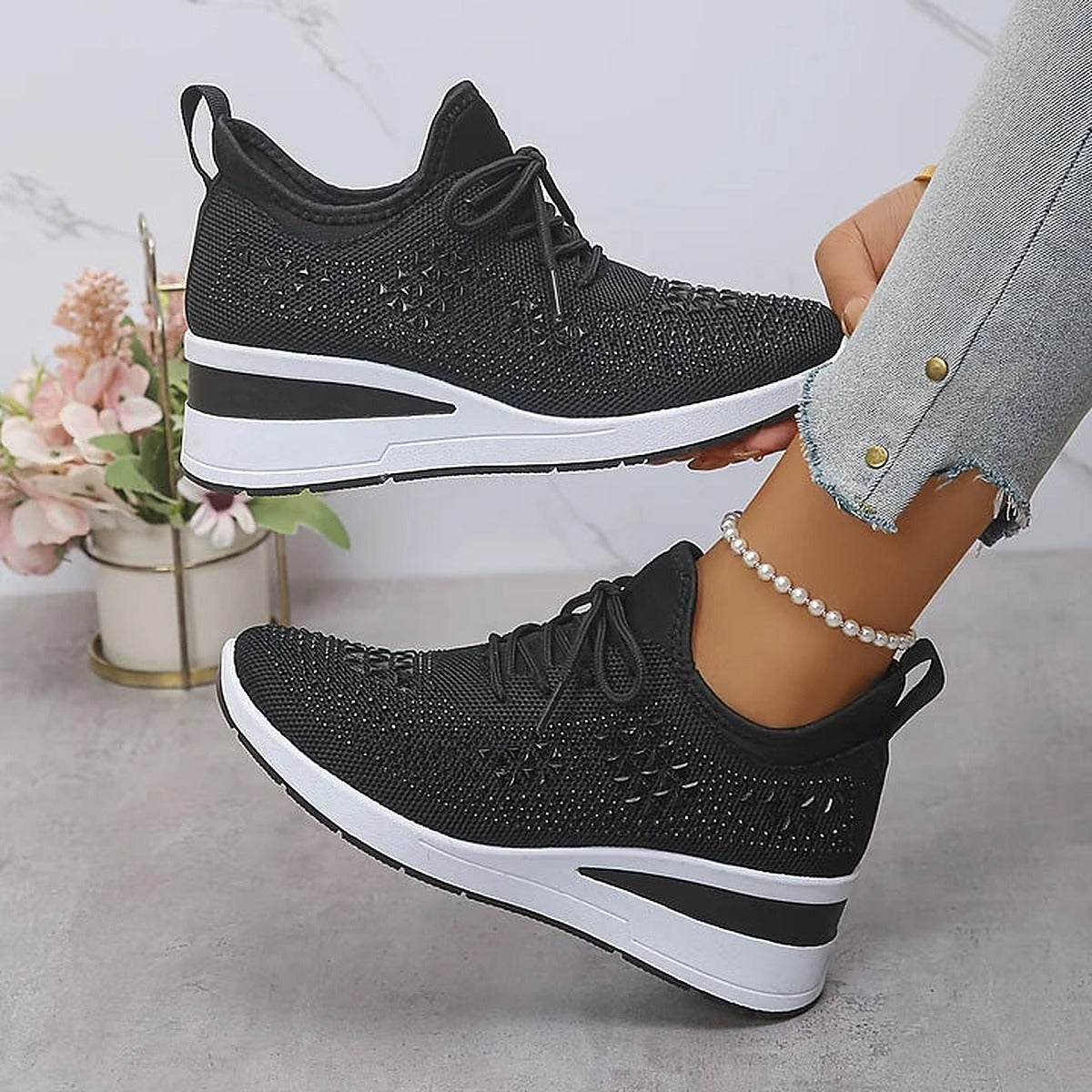 Damskie dzianinowe sneakersy na koturnie z cyrkoniami - widok produktu 5 | Ionotix