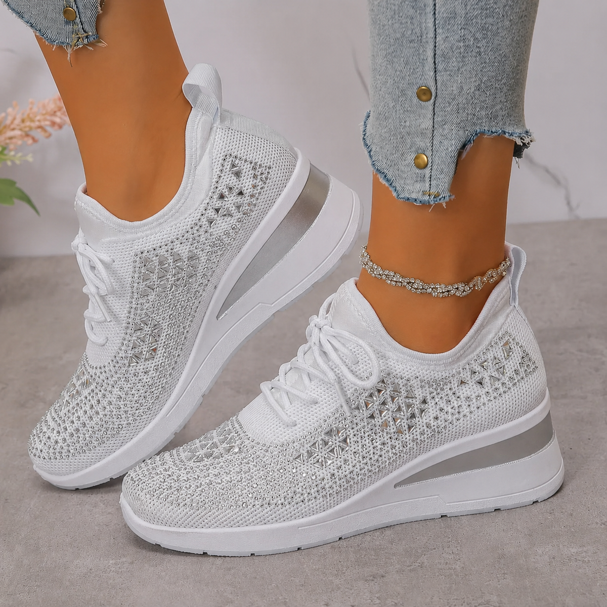Damskie dzianinowe sneakersy na koturnie z cyrkoniami - widok produktu 15 | Ionotix