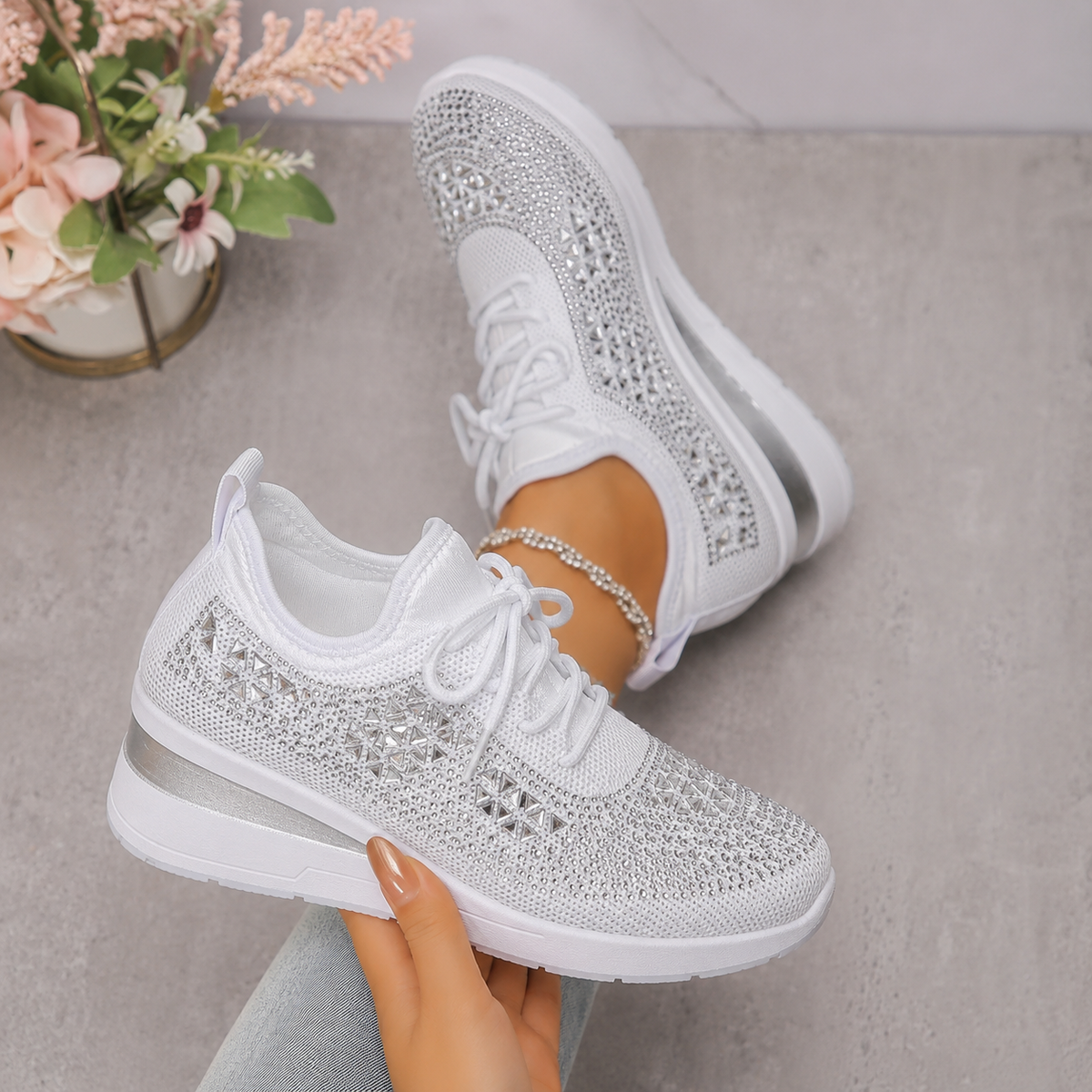 Damskie dzianinowe sneakersy na koturnie z cyrkoniami - widok produktu 17 | Ionotix
