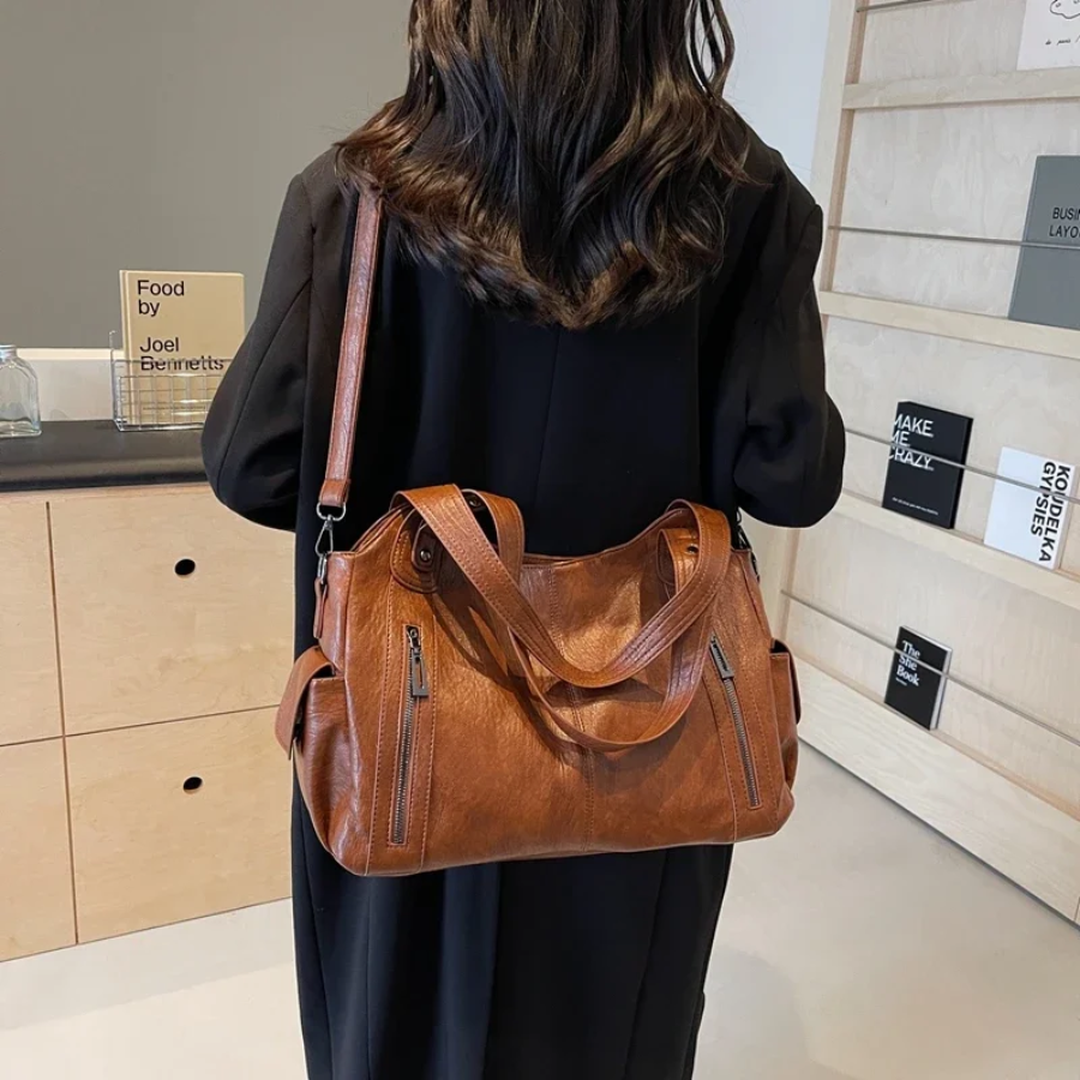 Duża Skórzana Torba Crossbody Na Ramię – Pojemna Torba – widok produktu 7 | Ionotix