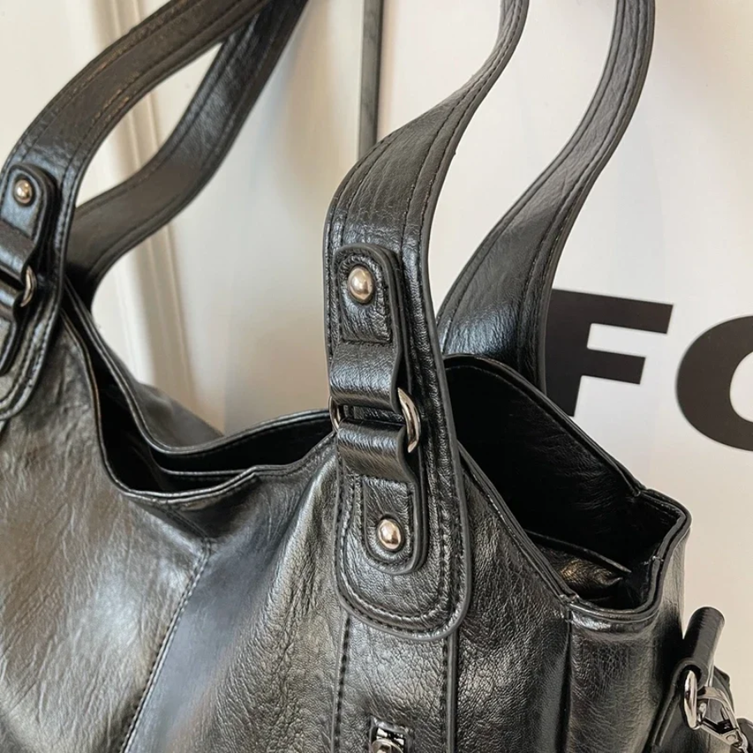 Duża Skórzana Torba Crossbody Na Ramię – Pojemna Torba – widok produktu 12 | Ionotix