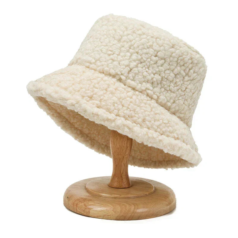 Kapelusz bucket hat z wełny jagnięcej – widok produktu 6 | Ionotix