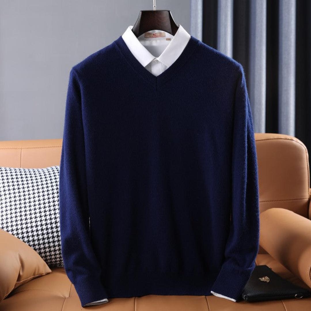 Kaszmirowy dzianinowy sweter męski z dekoltem V – widok produktu 2 | Ionotix