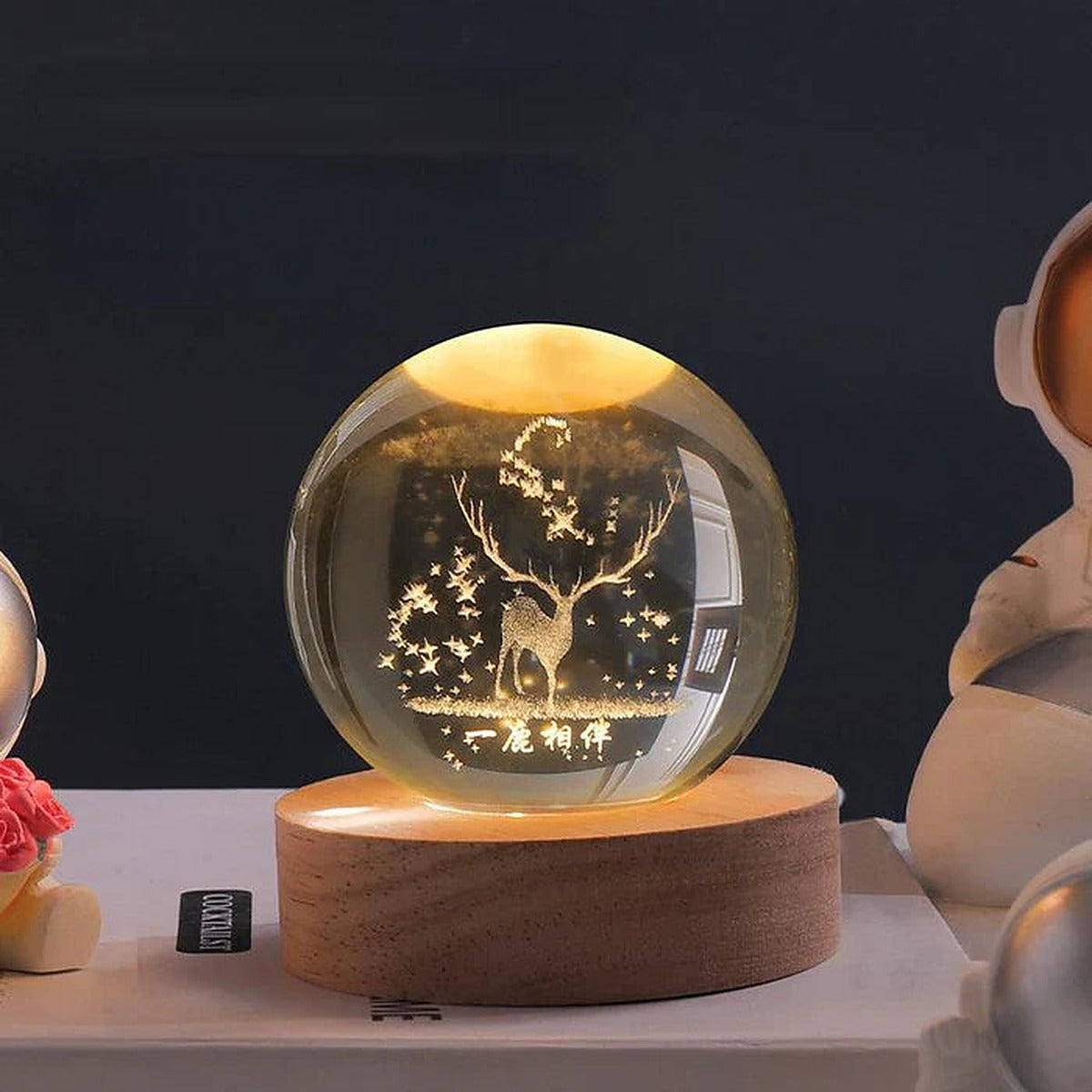 Kula świetlna z grawerem 3D - lampka nocna – widok produktu 9 | Ionotix