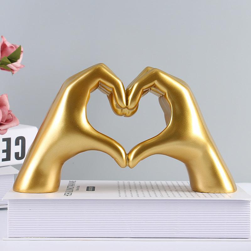LoveSculpt – ręcznie rzeźbiona dekoracja z drewna w kształcie serca – widok produktu 6 | Ionotix