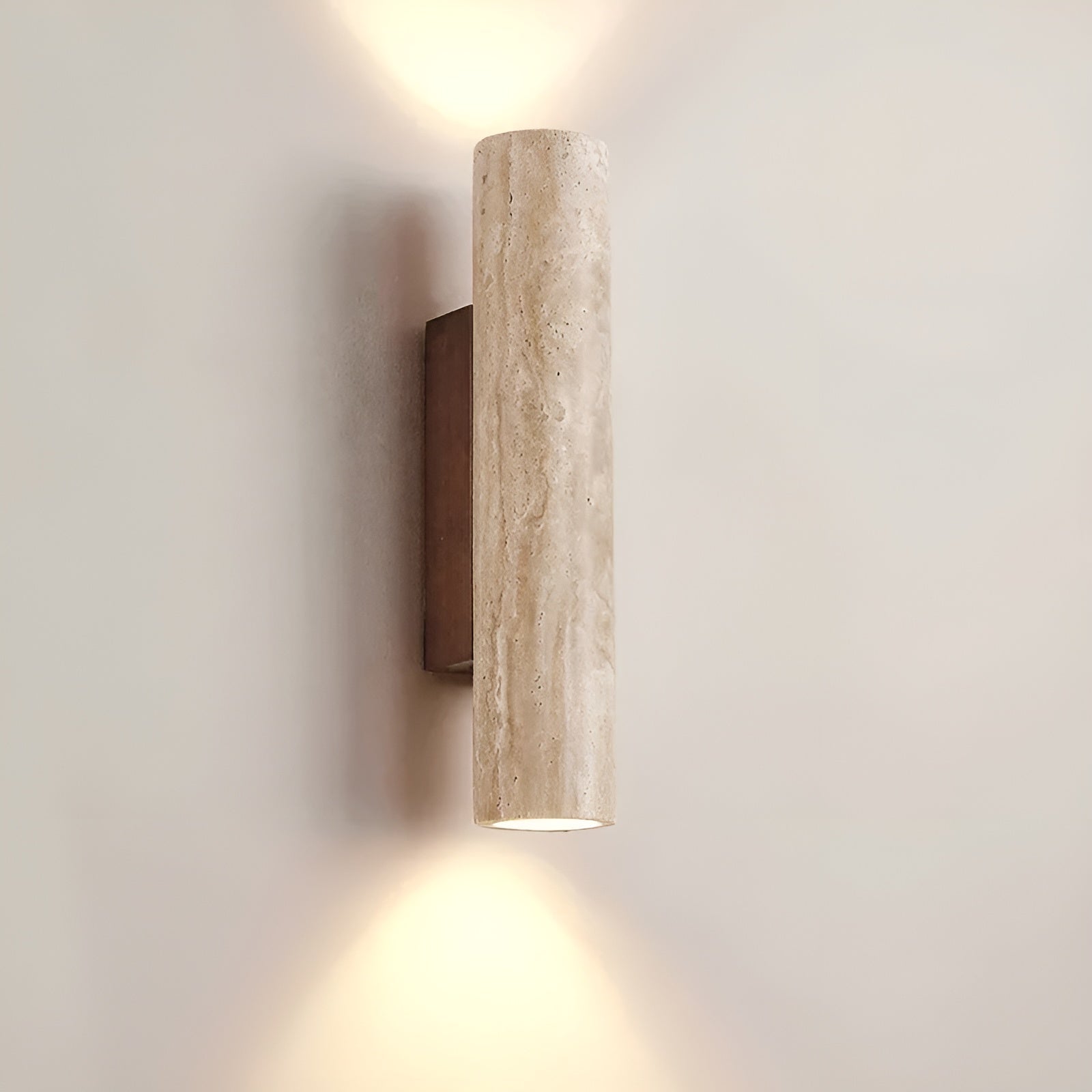 LumeStone – kinkiet ścienny w stylu trawertynu – ciepłe podświetlenie LED – widok produktu 1 | Ionotix