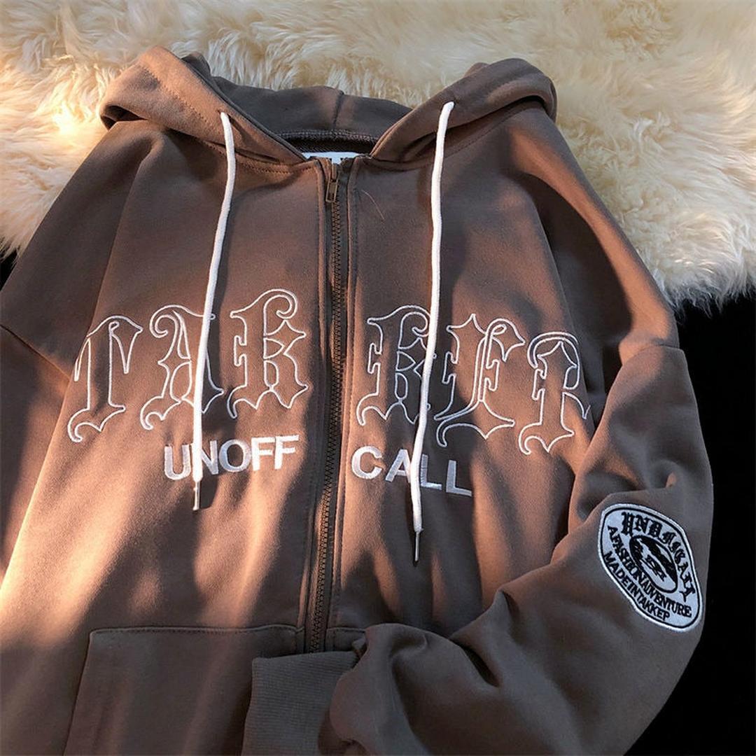 Oversize’owa bluza z kapturem z dzianiny z nadrukiem – widok produktu 2 | Ionotix