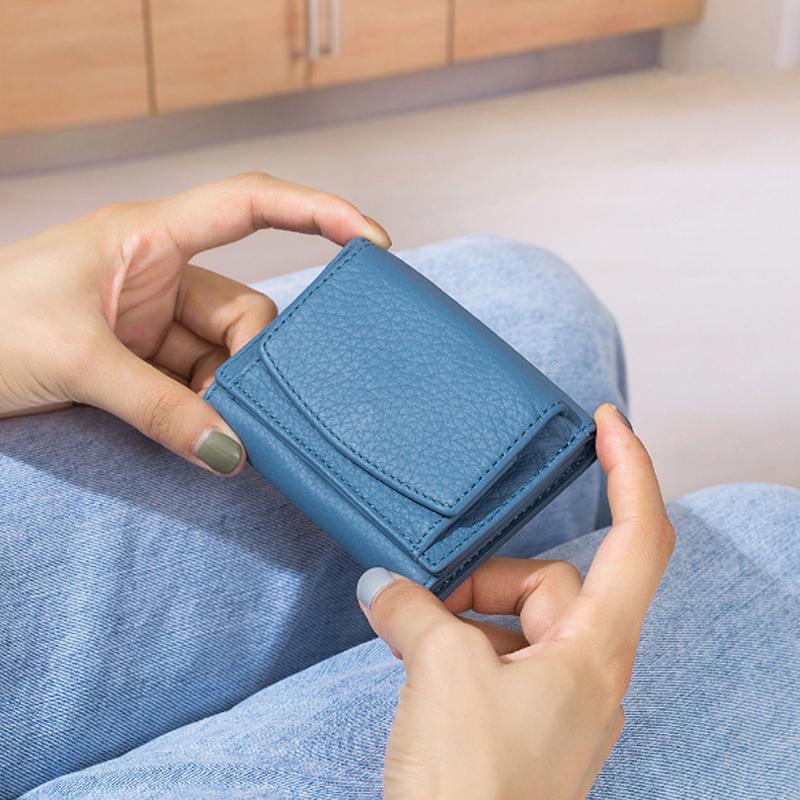 Portessa – portfel damski RFID – mały i pojemny – widok produktu 2 | Ionotix
