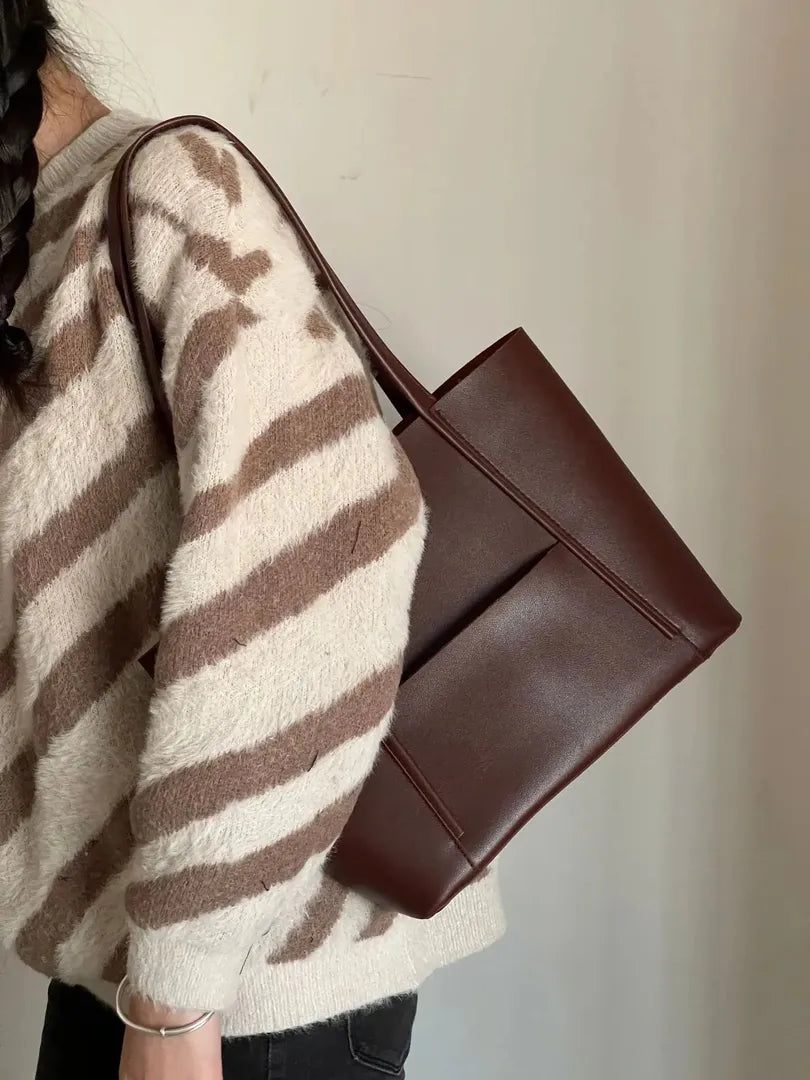 Skórzana damska torba – casualowy styl – widok produktu 7 | Ionotix