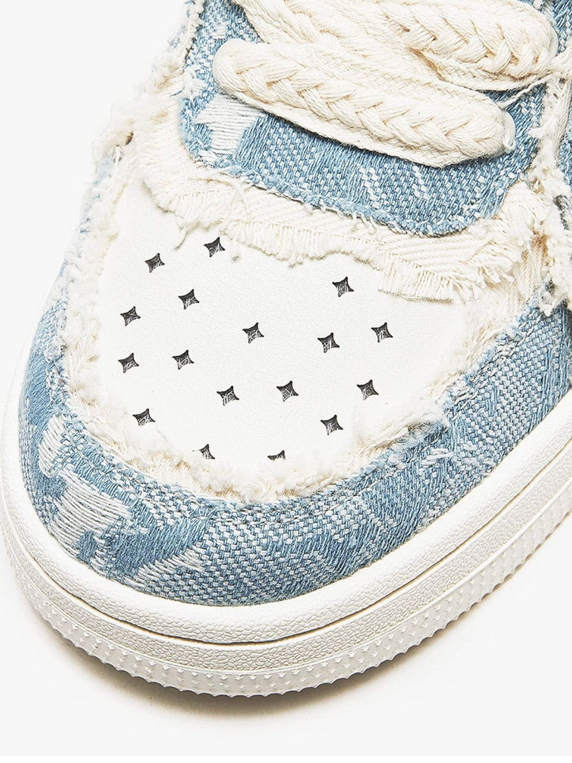 Sneakersy sznurowane z aplikacją gwiazdy – widok produktu 8 | Ionotix