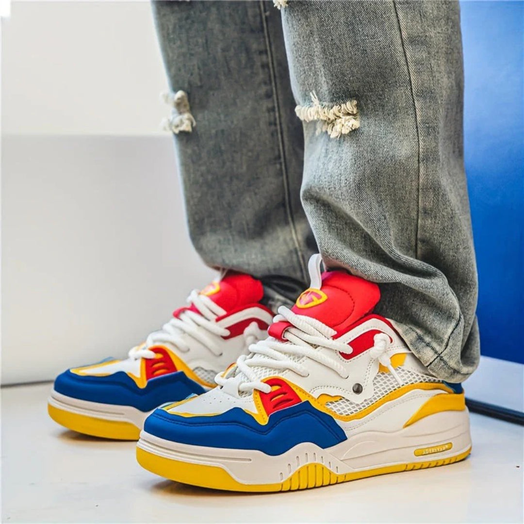 Sneakersy sznurowane z kontrastową podeszwą – widok produktu 12 | Ionotix