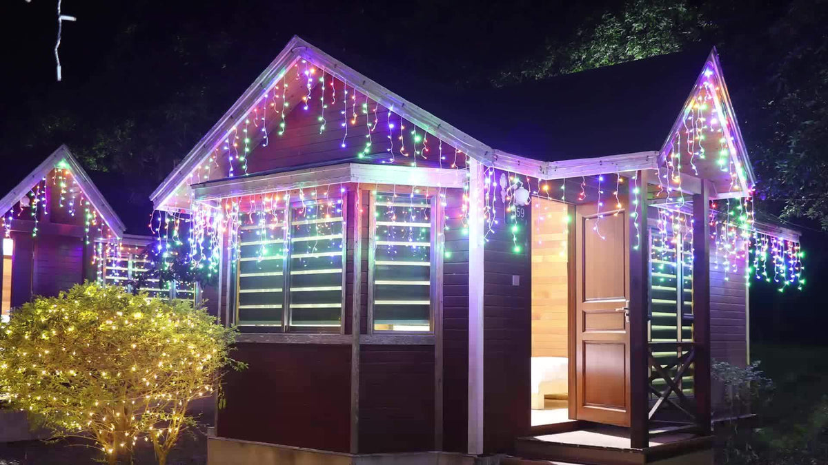 Solarne lampki sople 600 LED - 8 trybów, pilot i timer, ładowanie USB-C | 120 sopli, 15 m - widok produktu 14 | Ionotix