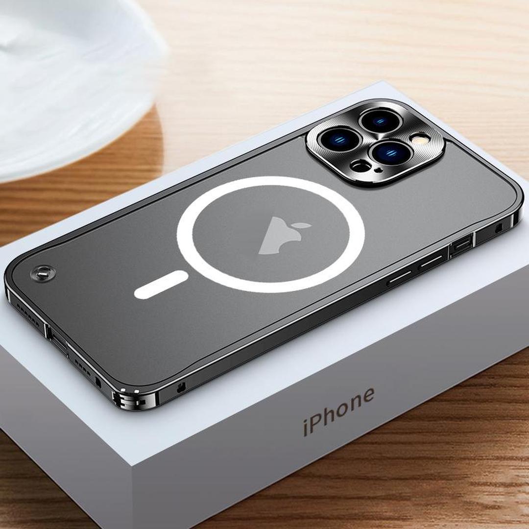 Stalowe etui do iPhone z magnesem – widok produktu 3 | Ionotix