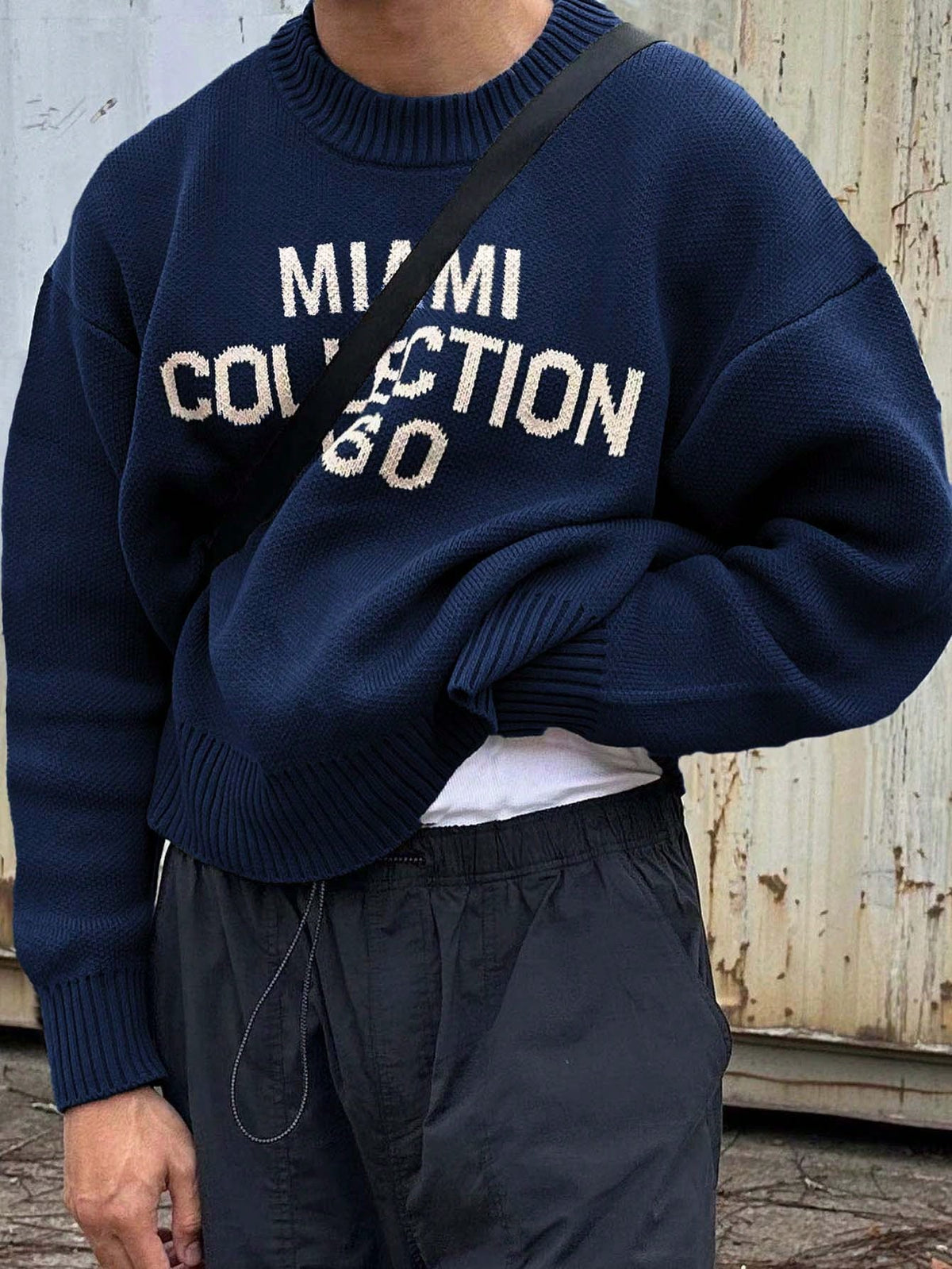 Sweter męski dzianinowy oversize z okrągłym dekoltem – widok produktu 5 | Ionotix