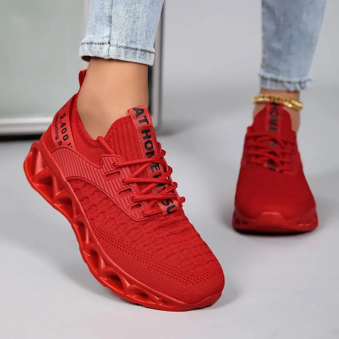Sznurowane sneakersy z rzeźbioną podeszwą – widok produktu 7 | Ionotix