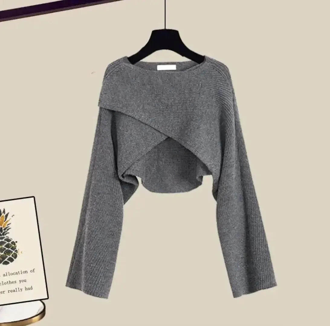 Trzyczęściowy damski zestaw w stylowym wydaniu – widok produktu 9 | Ionotix