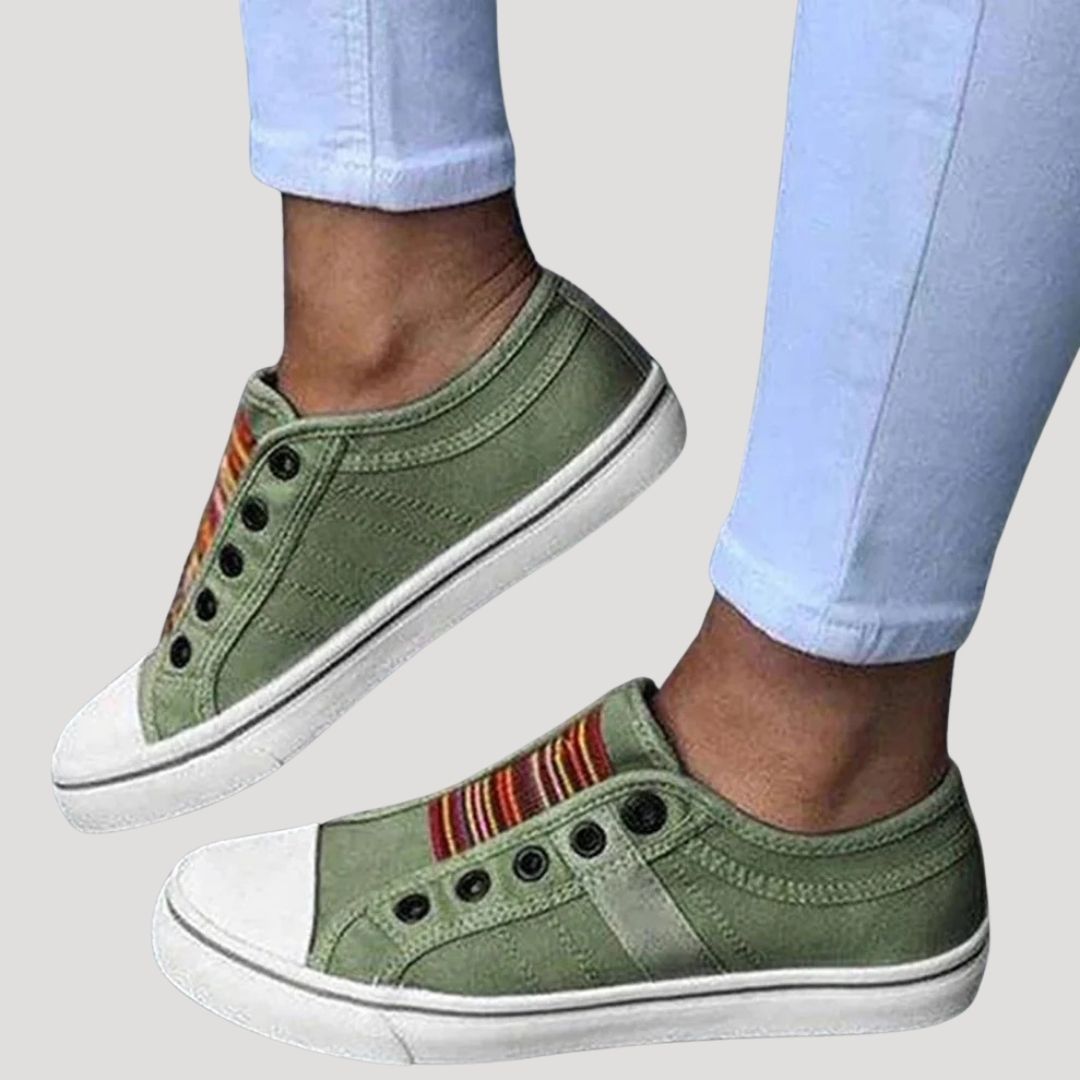 Wsuwane damskie buty – casualowy design – widok produktu 1 | Ionotix