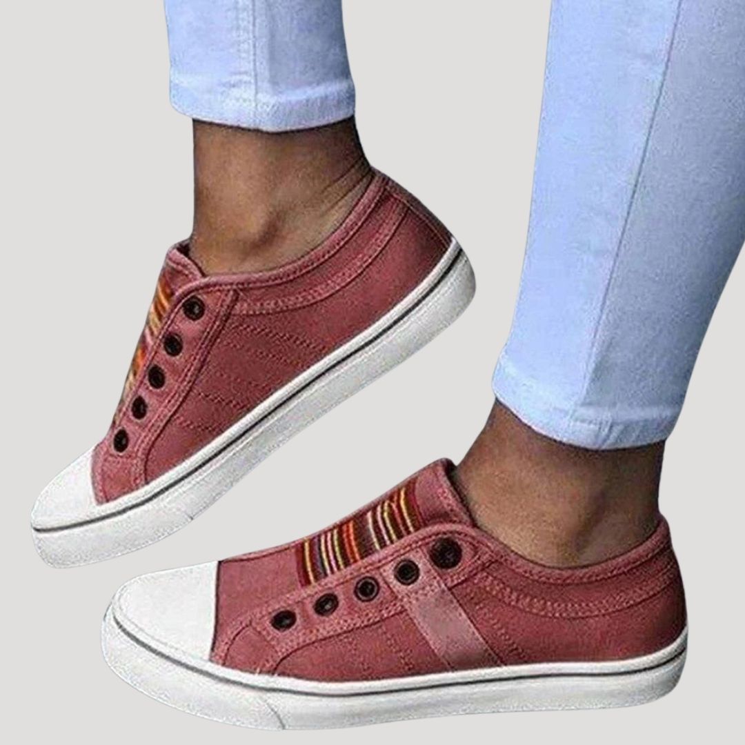 Wsuwane damskie buty – casualowy design – widok produktu 2 | Ionotix
