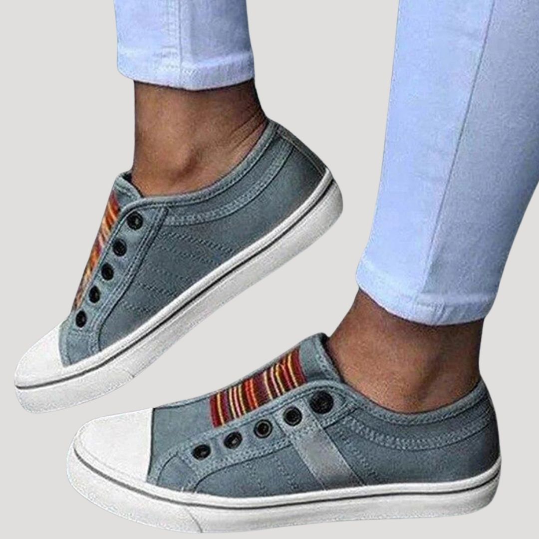 Wsuwane damskie buty – casualowy design – widok produktu 4 | Ionotix
