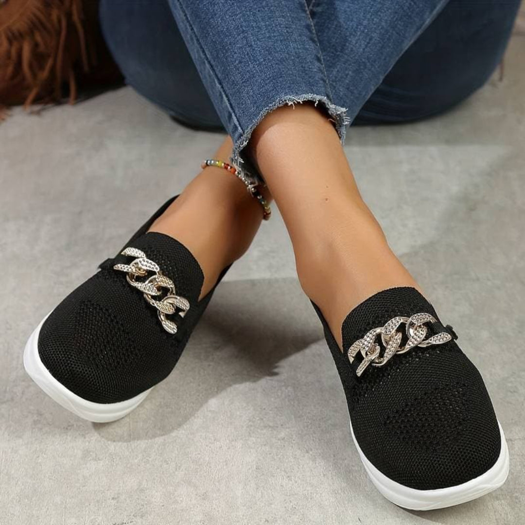 Wsuwane dzianinowe buty z metalowym detalem – widok produktu 2 | Ionotix