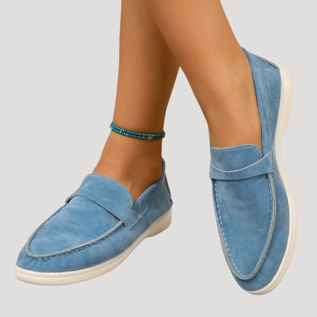 Zamszowe damskie mokasyny – casualowy design – widok produktu 2 | Ionotix