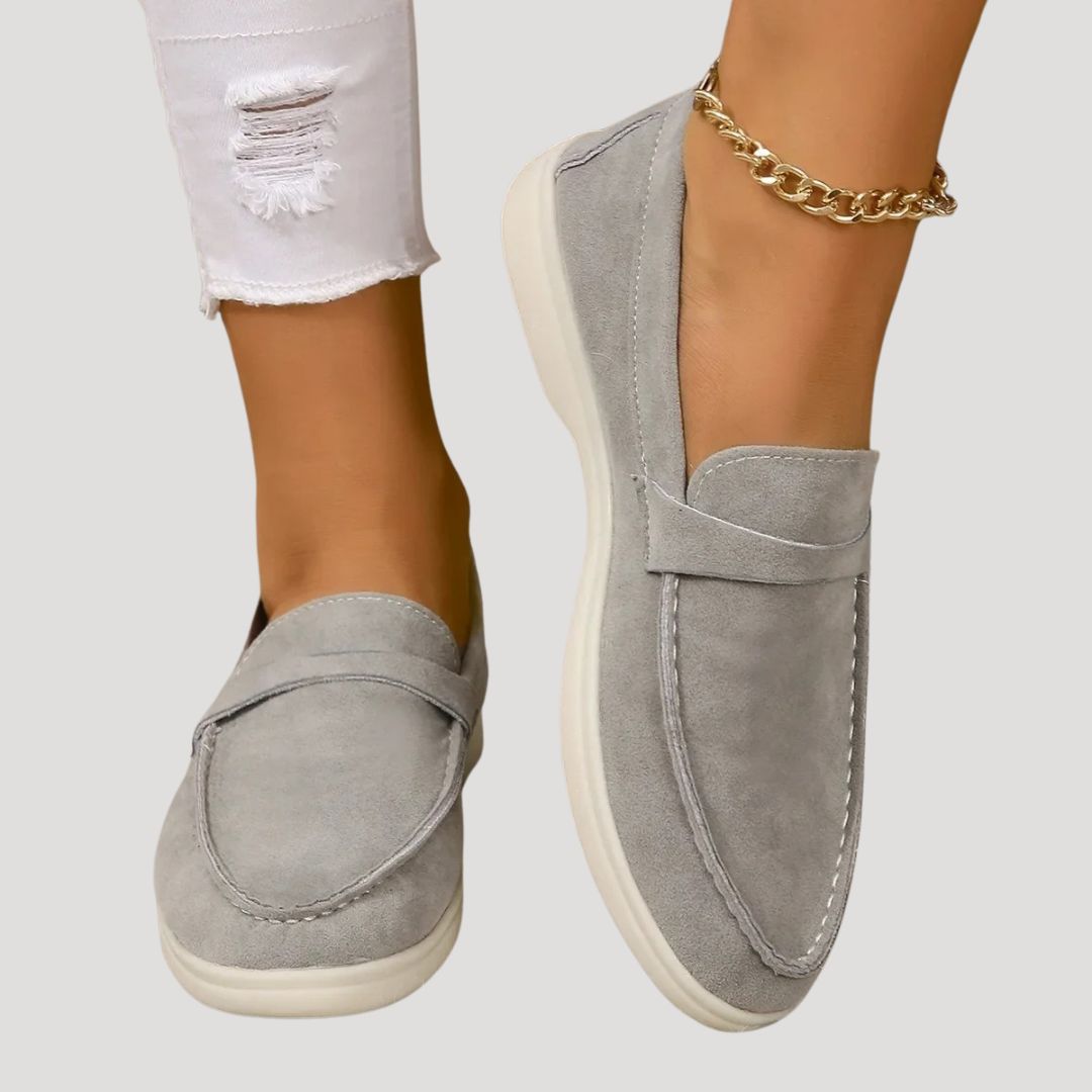 Zamszowe damskie mokasyny – casualowy design – widok produktu 4 | Ionotix