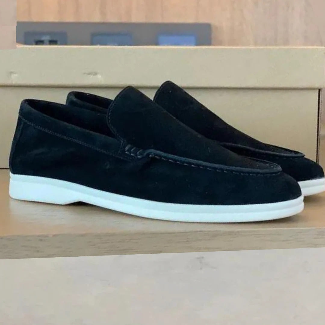 Zamszowe loafersy wsuwane z przeszyciami – widok produktu 4 | Ionotix