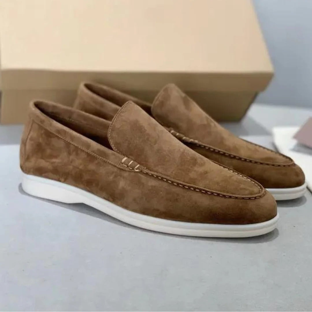 Zamszowe loafersy wsuwane z przeszyciami – widok produktu 6 | Ionotix