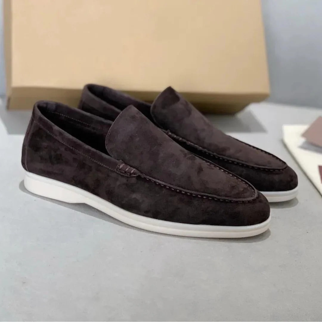 Zamszowe loafersy wsuwane z przeszyciami – widok produktu 7 | Ionotix