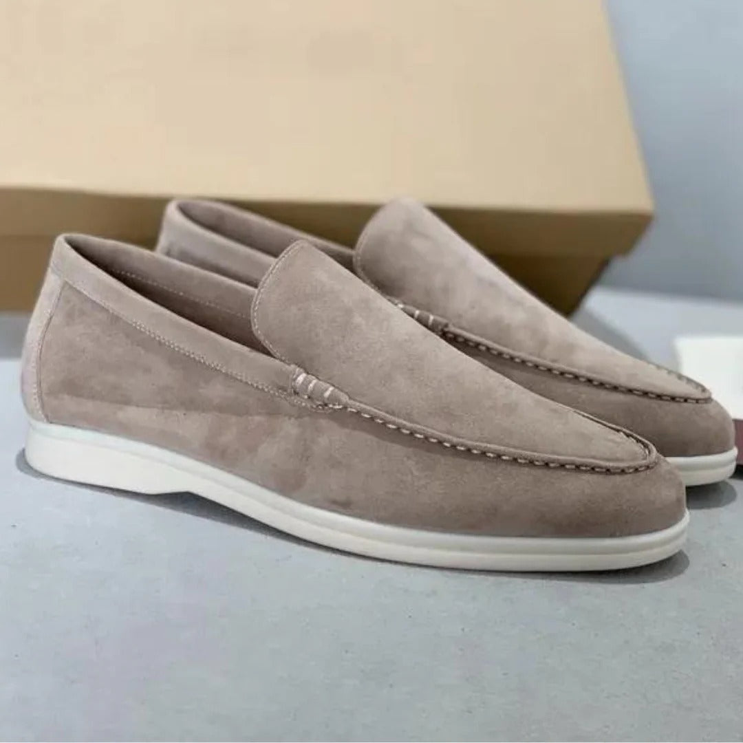 Zamszowe loafersy wsuwane z przeszyciami – widok produktu 8 | Ionotix