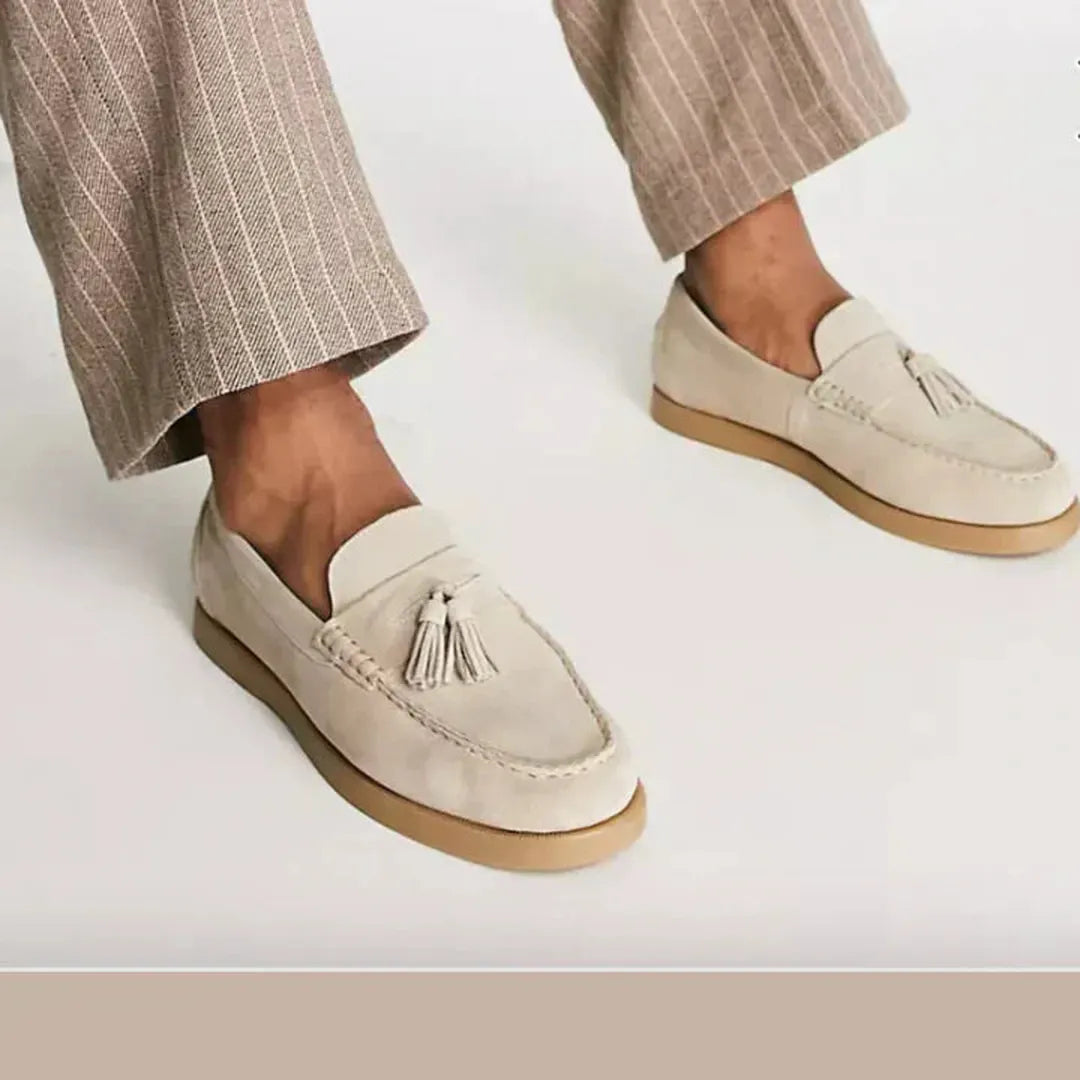 Zamszowe męskie mokasyny – stylowy design – widok produktu 2 | Ionotix